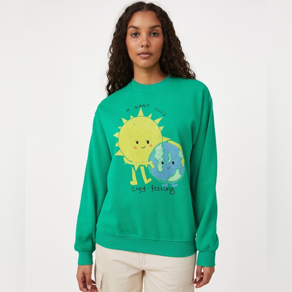 Graphic pull over fleece